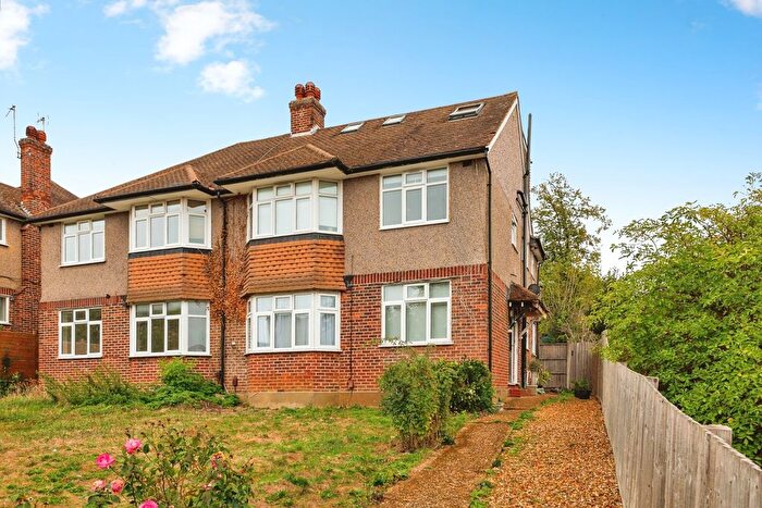 2 Bedroom Flat To Rent In Benhill Wood Road, SM1