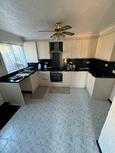 4 Bedroom End Of Terrace House To Rent In Seaborough Road, Grays, RM16