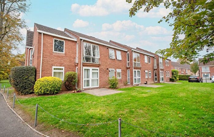 1 Bedroom Flat To Rent In The Beeches, Weyhill Road, Andover, SP10