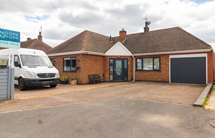 3 Bedroom Detached House For Sale In Forest Rise, Thurnby, LE7