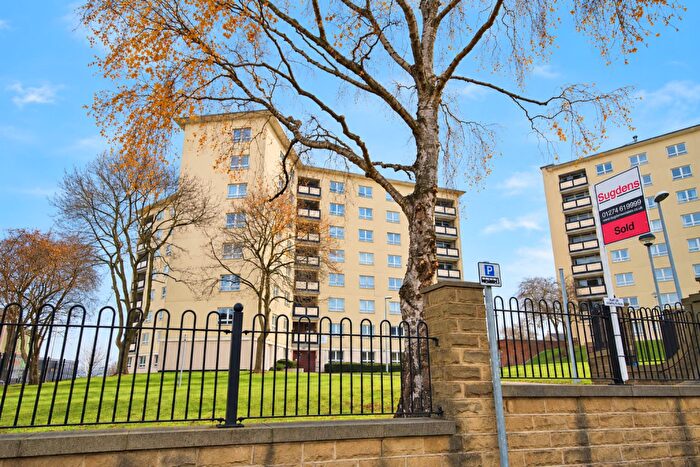 2 Bedroom Apartment For Sale In Fairfax House, Barkerend Road, Bradford, BD1