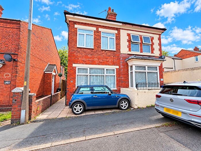 4 Bedroom Semi-Detached House For Sale In Waverley Street, Dudley, DY2
