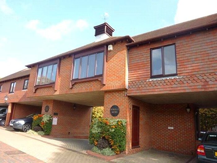 1 Bedroom Flat To Rent In Borelli Mews, Farnham, Surrey, GU9