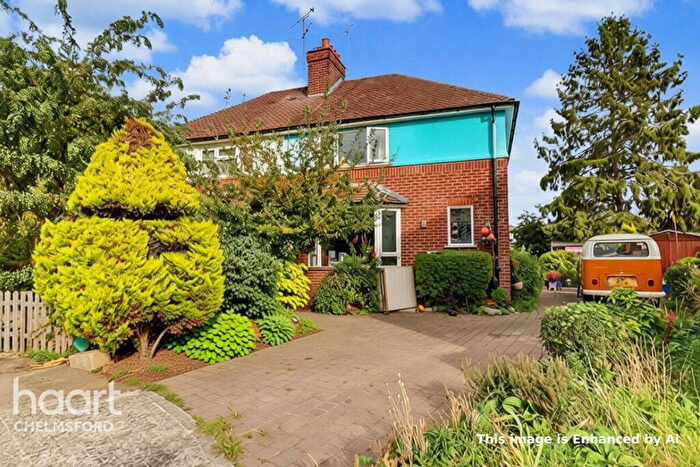 3 Bedroom Semi-Detached House For Sale In Maltings Road, Chelmsford, CM2