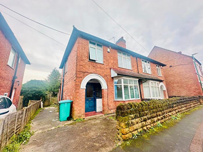 4 Bedroom Semi-Detached House To Rent In Highfield Road, Dunkirk, NG7