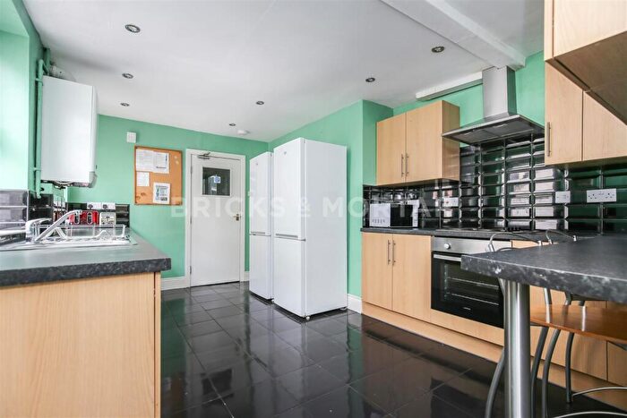 7 Bedroom Terraced House To Rent In (£pppw) Holly Avenue, Jesmond, Newcastle Upon Tyne, NE2