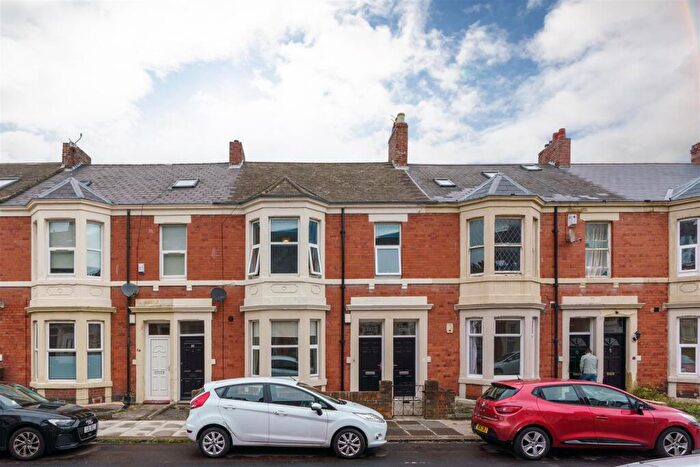 2 Bedroom Flat To Rent In £.pppw - Glenthorn Road, Jesmond, NE2