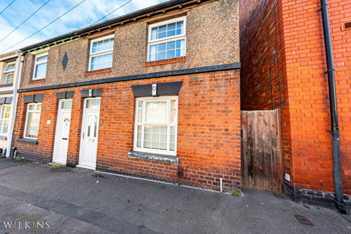 3 Bedroom End Of Terrace House For Sale In Shelton Street, Wilnecote, Tamworth, Staffordshire, B77