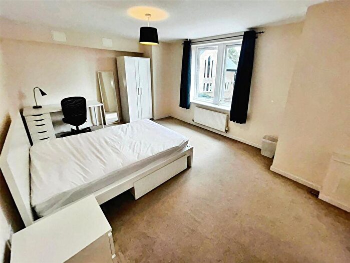 2 Bedroom Flat To Rent In Monument Court, Durham, County Durham, DH1