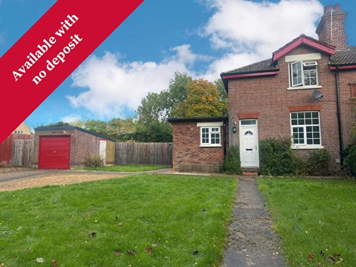 3 Bedroom Semi-Detached House To Rent In Gunby, NG33