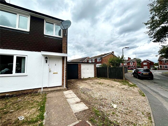 3 Bedroom End Of Terrace House To Rent In Berrybank, College Town, Sandhurst, Berkshire, GU47