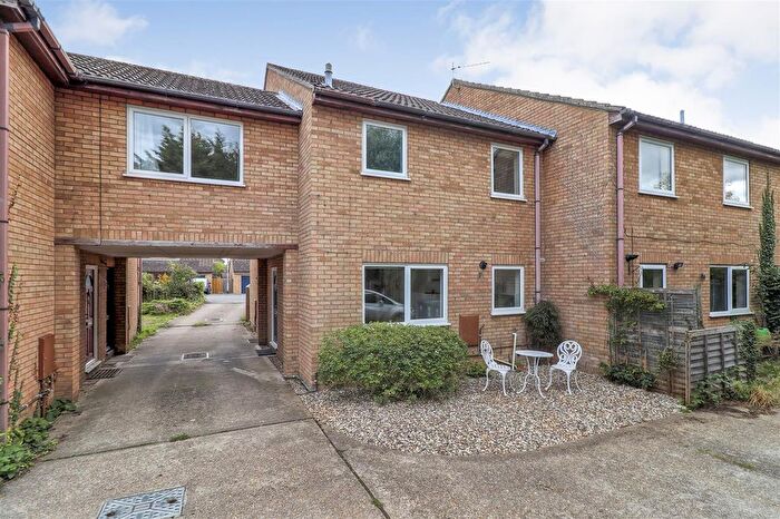 3 Bedroom Terraced House To Rent In Melvin Way, Histon, Cambridge, CB24