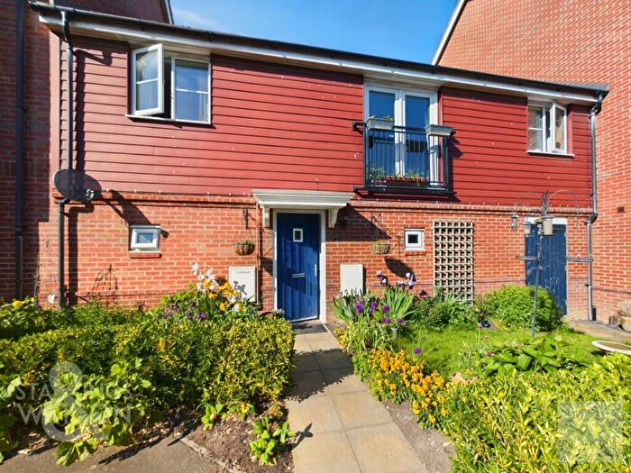2 Bedroom Semi-Detached House To Rent In Dunnock Drive, Costessey, NR8