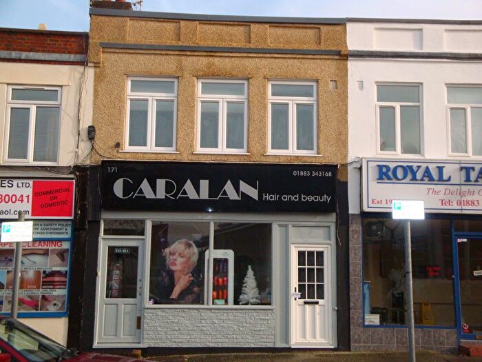 1 Bedroom Flat To Rent In Coulsdon Road, Caterham, CR3