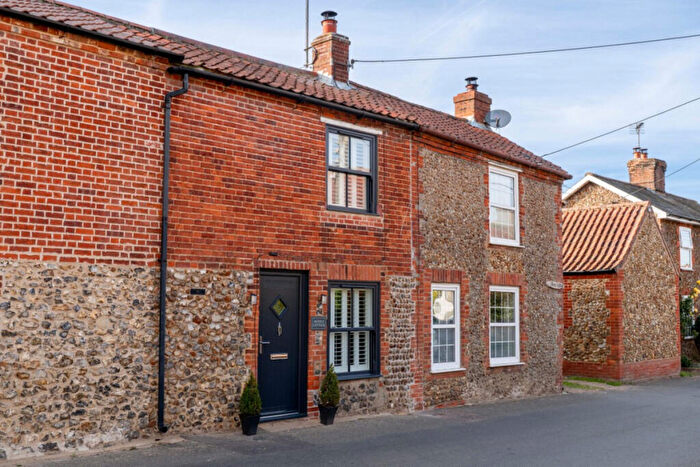 2 Bedroom Cottage For Sale In London Street, Dereham, NR20