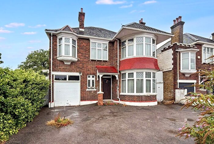 4 Bedroom Detached House For Sale In Gunnersbury Avenue, Acton, London, W5