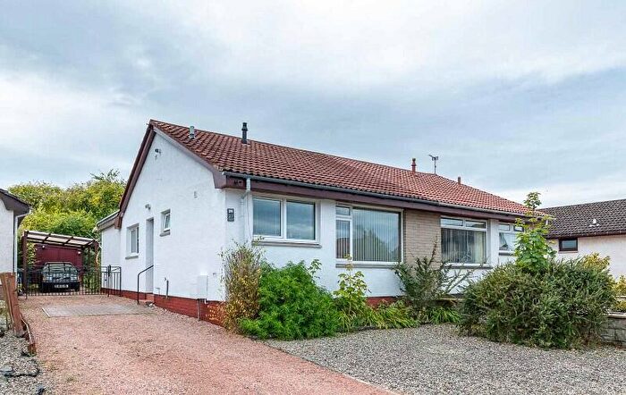 2 Bedroom Semi-Detached Bungalow For Sale In Huntingtower Crescent, Perth, PH1