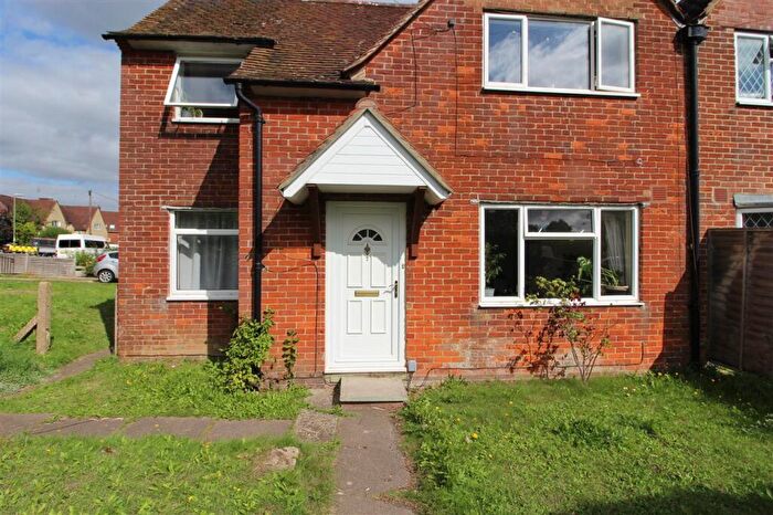 5 Bedroom Semi-Detached House To Rent In Stanmore Lane, Winchester, SO22