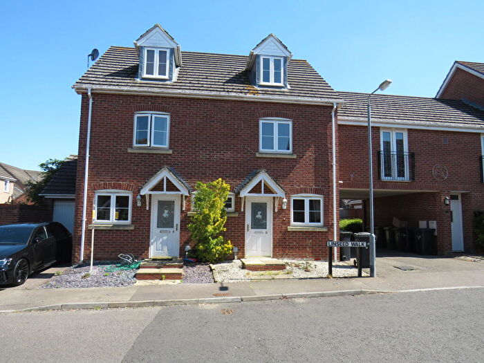 3 Bedroom Semi-Detached House To Rent In Linseed Walk, Downham Market, PE38