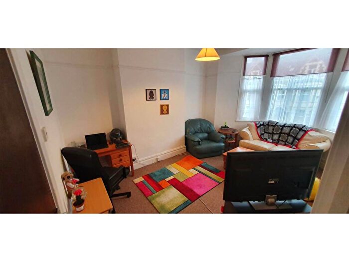 1 Bedroom Flat To Rent In Glynrhondda Street, Cathays, Cardiff, CF24