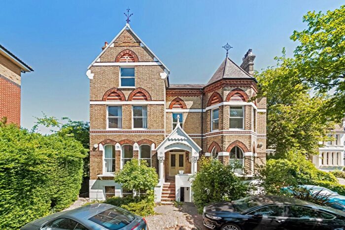 3 Bedroom Apartment To Rent In Anerley Road, Anerley, London, SE20