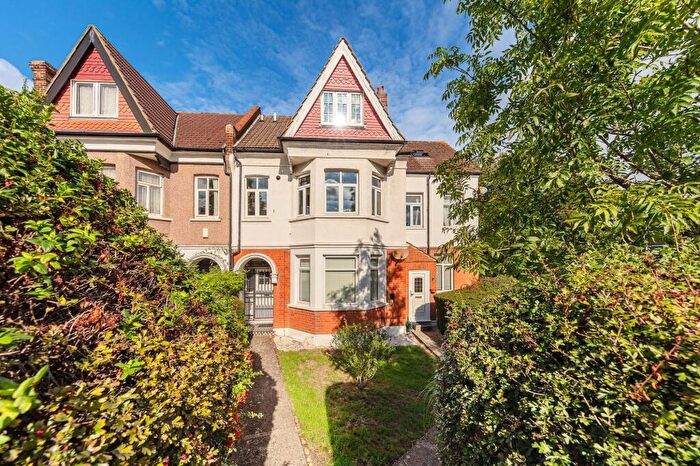 1 Bedroom Flat For Sale In Croydon Road, London, SE20