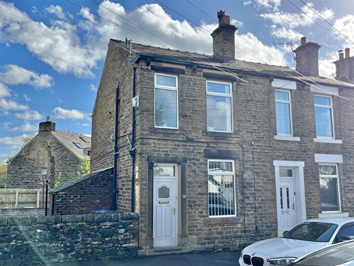 2 Bedroom End Of Terrace House For Sale In Cross Street, Hollingworth, SK14