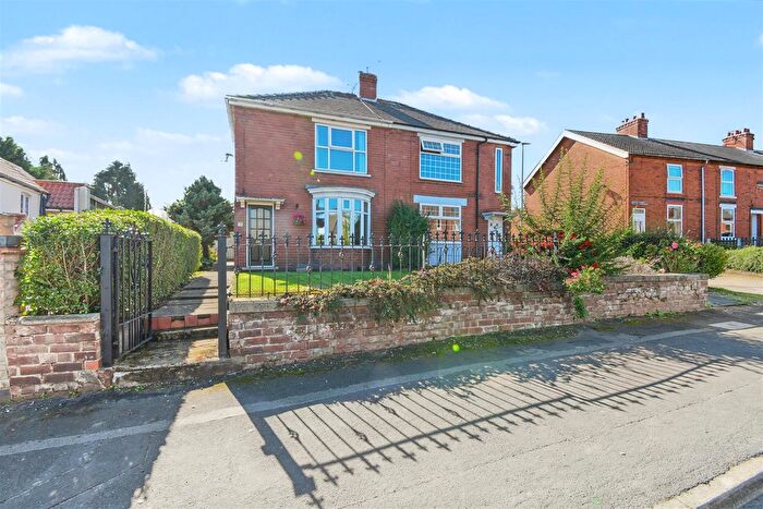 2 Bedroom Semi-Detached House For Sale In High Street, Broughton, Brigg, DN20