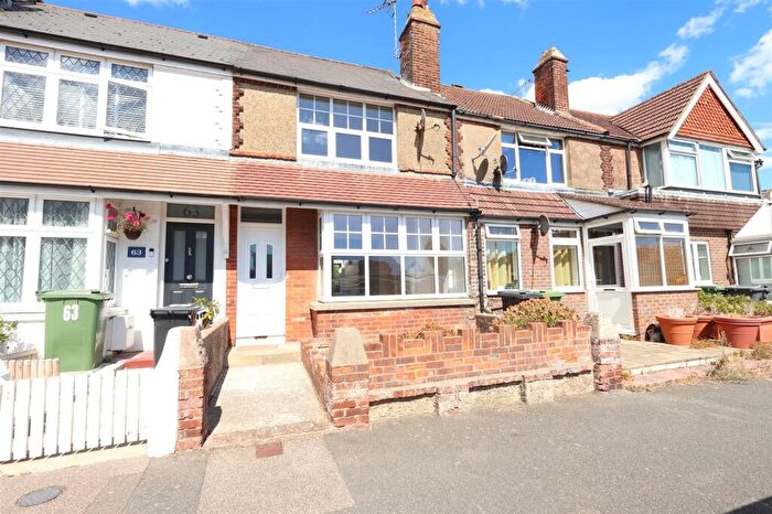 3 Bedroom Terraced House For Sale In Station Road, Polegate, BN26