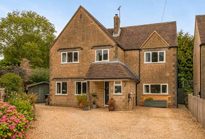 4 Bedroom Detached House For Sale In Oakridge Lynch, Stroud, Gloucestershire, GL6