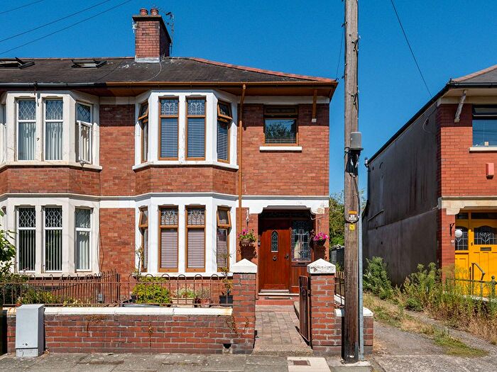3 Bedroom End Of Terrace House For Sale In Leckwith Avenue, Cardiff, CF11