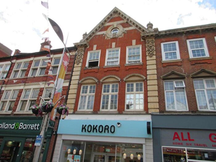 1 Bedroom Flat To Rent In High Street, Southend On Sea, SS1