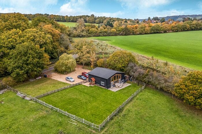 3 Bedroom Barn Conversion To Rent In Coldharbour Lane, Dorking, RH4