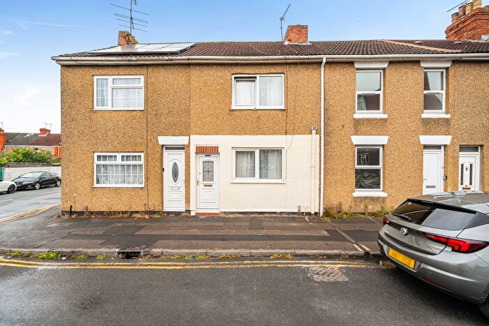 2 Bedroom Terraced House For Sale In Medgbury Place, Swindon, SN1