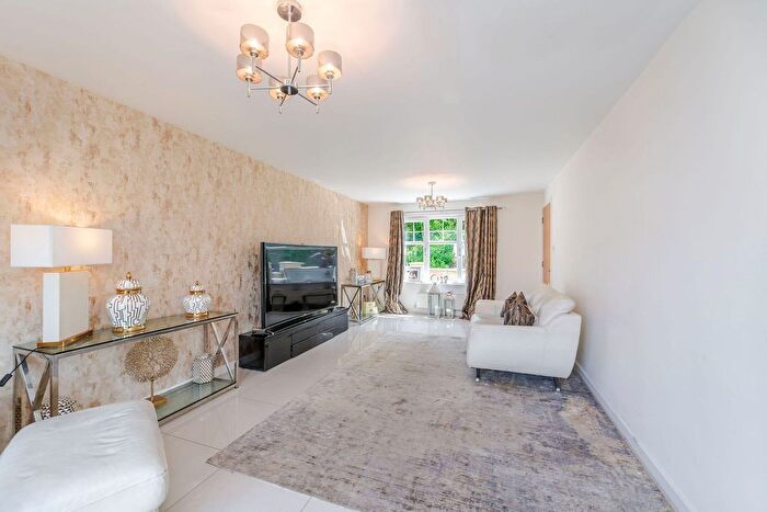 6 Bedroom Town House For Sale In Mosside Terrace, Bathgate, EH48