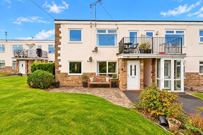2 Bedroom Apartment For Sale In Avon Court, Shadwell, LS17