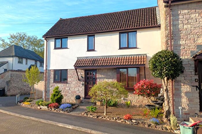 2 Bedroom End Of Terrace House For Sale In Well Presented Two Bedroom Home In Central Blagdon Village Location, BS40