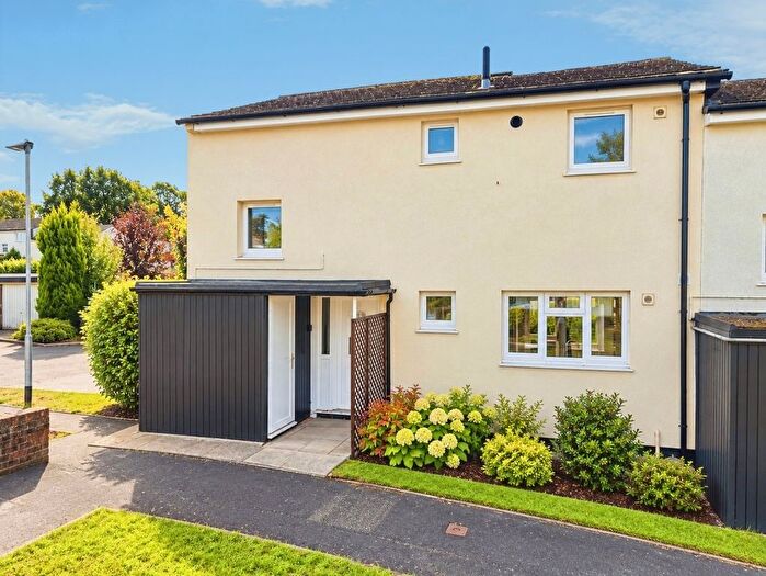 3 Bedroom End Of Terrace House For Sale In Fountains Garth, Bracknell, Berkshire, RG12
