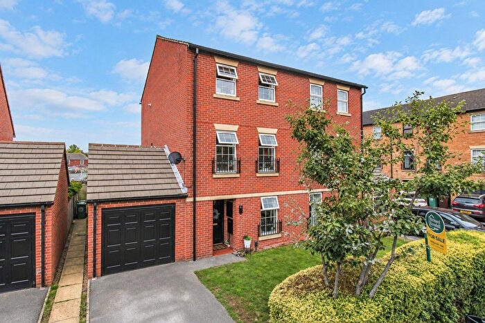4 Bedroom Semi-Detached House For Sale In The Point, Wakefield, WF2