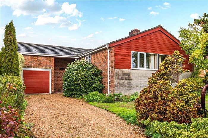 3 Bedroom Detached Bungalow For Sale In Durban Close, Romsey, Hampshire, SO51