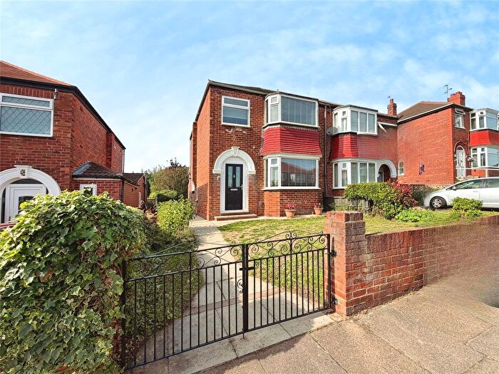 3 Bedroom Semi-Detached House For Sale In Oakhill Road, Wheatley Hills, Doncaster, South Yorkshire, DN2