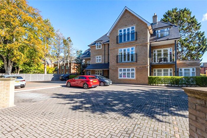 3 Bedroom Flat For Sale In Tower Road, Poole, Dorset, BH13