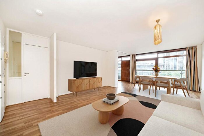 1 Bedroom Flat For Sale In Barbican, Gilbert House, EC2Y