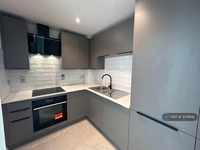 2 Bedroom Flat To Rent In Nightingales, Bishop's Stortford, CM23