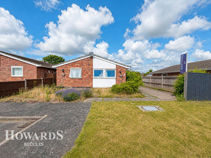 3 Bedroom Detached Bungalow For Sale In Church View, Halesworth, IP19