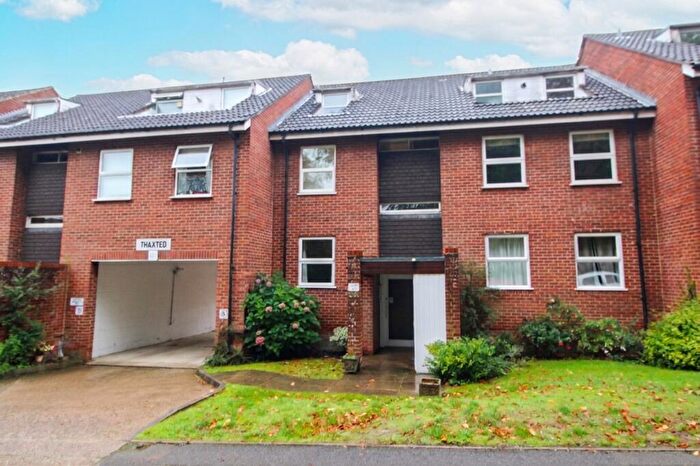 2 Bedroom Flat For Sale In Campbell Road, Thaxted Campbell Road, SP1
