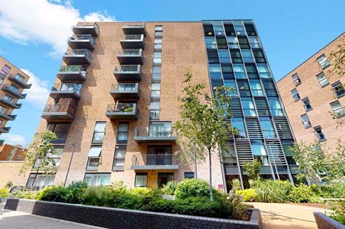 2 Bedroom Flat To Rent In Flat Bradbury's Court, Harrow, HA1