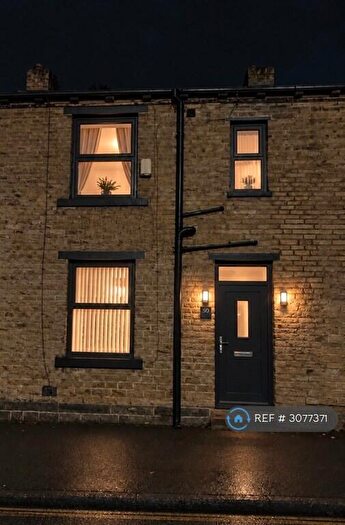 2 Bedroom Semi-Detached House To Rent In Carr House Road, Halifax, HX3