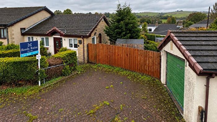 2 Bedroom Bungalow For Sale In Saunders Close, Rossendale, Lancashire, BB4