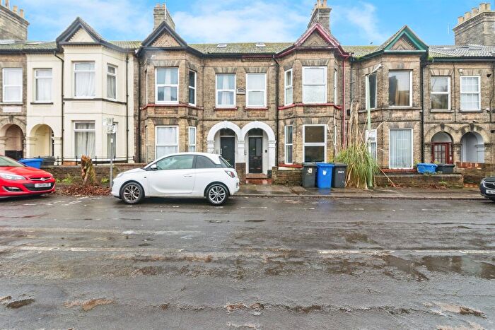 1 Bedroom Studio For Sale In Milton Road East, Lowestoft, NR32